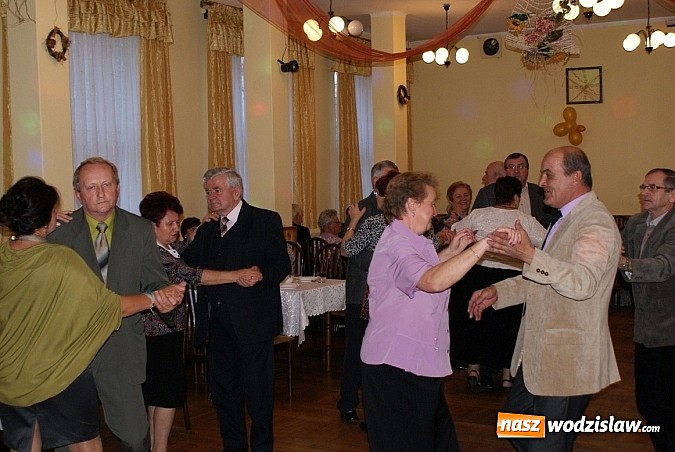 Zdjęcie w galerii na portalu naszwodzislaw.com: Emeryci bawili się w czasie Dnia Seniora w Mszanie wiadomości z regionu