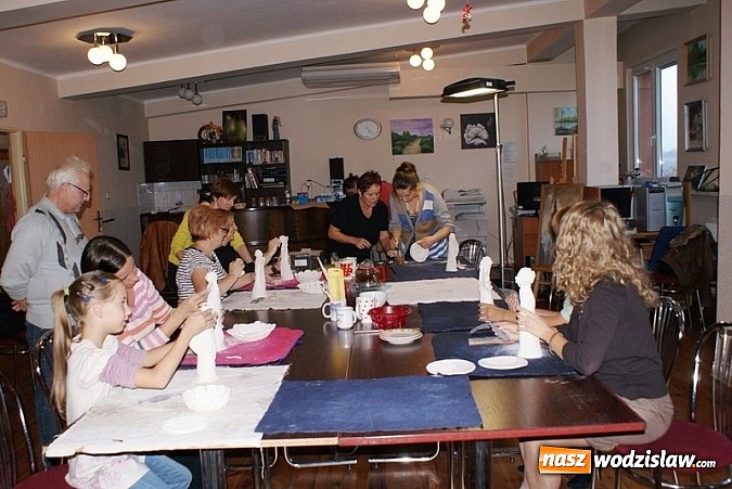 Zdjęcie w galerii na portalu naszwodzislaw.com: Ruszyły warsztaty ceramiczne w GOKiR Mszana wiadomości z regionu