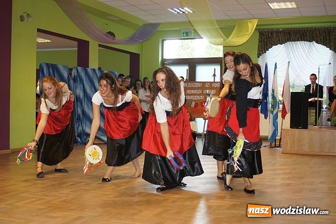 Zdjęcie w galerii na portalu naszwodzislaw.com: Tańcząco podsumowali projekt Comeniusa wiadomości z regionu