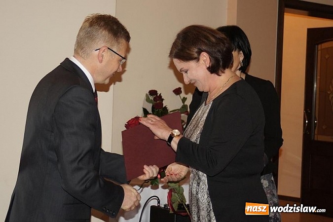 Zdjęcie w galerii na portalu naszwodzislaw.com: Podziękowali nauczycielom na Gali Edukacji w Mszanie wiadomości z regionu