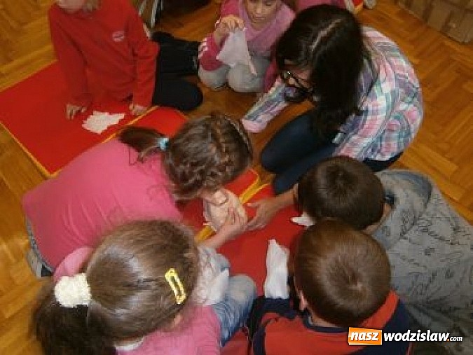 Zdjęcie w galerii na portalu naszwodzislaw.com: Uczniowie z SP 15 bili rekord razem z WOŚP wiadomości z regionu