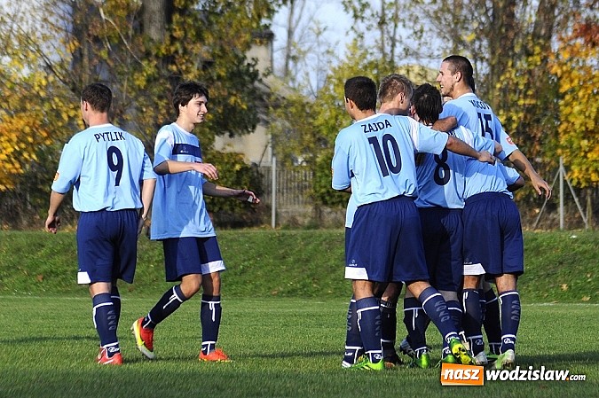 Zdjęcie w galerii na portalu naszwodzislaw.com: Piłkarze Rafako wygrali z Naprzodem wiadomości z regionu