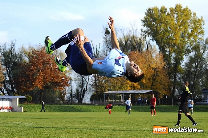 Zdjęcie w galerii na portalu naszwodzislaw.com: Piłkarze Rafako wygrali z Naprzodem wiadomości z regionu
