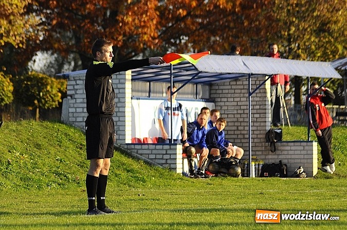 Zdjęcie w galerii na portalu naszwodzislaw.com: Piłkarze Rafako wygrali z Naprzodem wiadomości z regionu