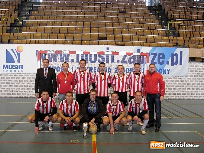 Zdjęcie w galerii na portalu naszwodzislaw.com: XXI Mistrzostwa Śląska strażaków w piłce halowej wiadomości z regionu