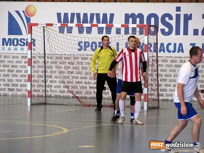 Zdjęcie w galerii na portalu naszwodzislaw.com: XXI Mistrzostwa Śląska strażaków w piłce halowej wiadomości z regionu