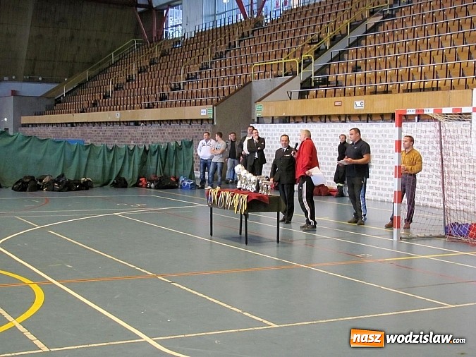 Zdjęcie w galerii na portalu naszwodzislaw.com: XXI Mistrzostwa Śląska strażaków w piłce halowej wiadomości z regionu