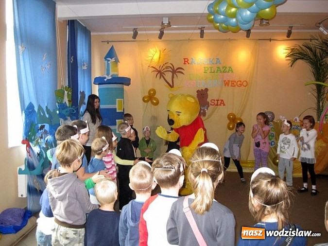 Zdjęcie w galerii na portalu naszwodzislaw.com: Tak bawiły się dzieci na urodzinach misia wiadomości z regionu