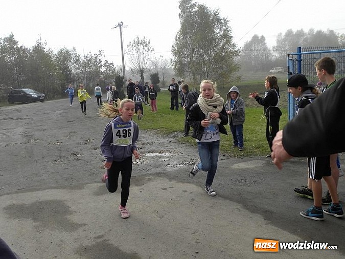 Zdjęcie w galerii na portalu naszwodzislaw.com: Po raz 11. odbył się Gminny Bieg Uliczny wiadomości z regionu