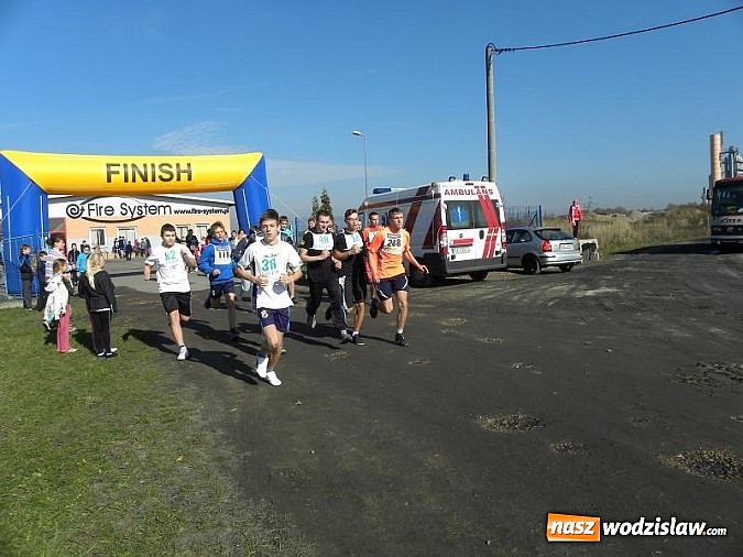 Zdjęcie w galerii na portalu naszwodzislaw.com: Po raz 11. odbył się Gminny Bieg Uliczny wiadomości z regionu