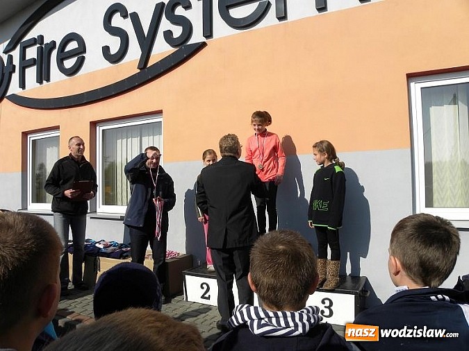 Zdjęcie w galerii na portalu naszwodzislaw.com: Po raz 11. odbył się Gminny Bieg Uliczny wiadomości z regionu