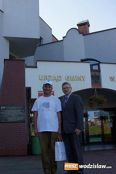 Zdjęcie w galerii na portalu naszwodzislaw.com: Tomek Wędrowniczek odwiedził Mszanę wiadomości z regionu