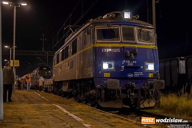 Zdjęcie w galerii na portalu naszwodzislaw.com: Superszybkie Pendolino na stacji w Chałupkach wiadomości z regionu