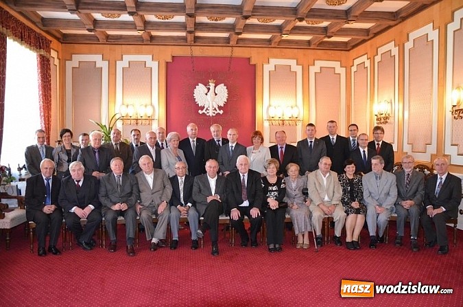 Zdjęcie w galerii na portalu naszwodzislaw.com: Najbardziej doświadczeni lekarze ziemi wodzisławskiej uhonorowani wiadomości z regionu