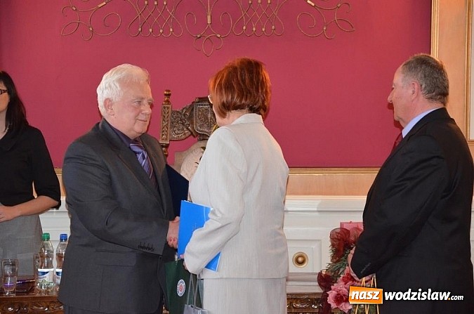Zdjęcie w galerii na portalu naszwodzislaw.com: Najbardziej doświadczeni lekarze ziemi wodzisławskiej uhonorowani wiadomości z regionu