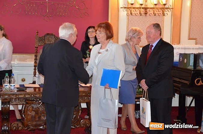 Zdjęcie w galerii na portalu naszwodzislaw.com: Najbardziej doświadczeni lekarze ziemi wodzisławskiej uhonorowani wiadomości z regionu