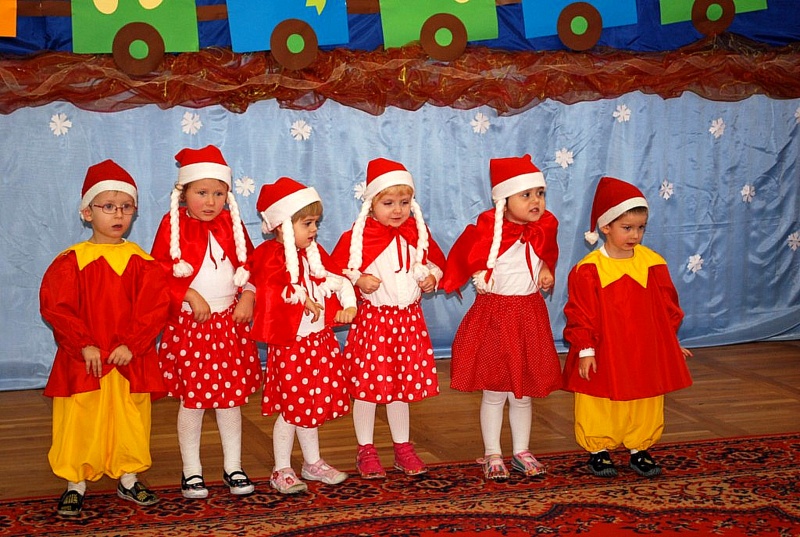 Zdjęcie w galerii na portalu naszwodzislaw.com: Dla dwulatków mamy krzesełeczka wiadomości z regionu