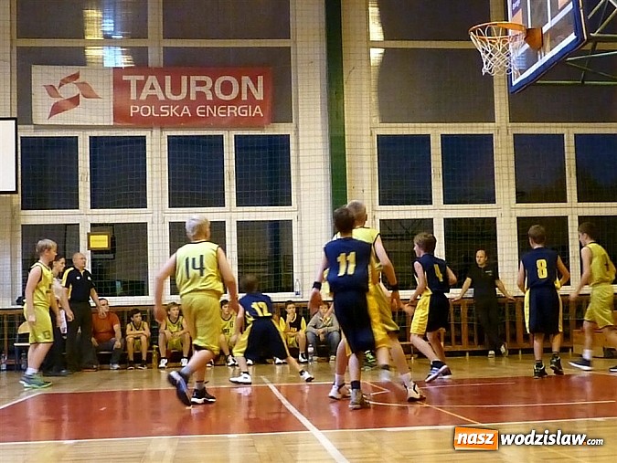 Zdjęcie w galerii na portalu naszwodzislaw.com: Wygrana koszykarzy MKS Wodzisław Śląski z KTK Knurów wiadomości z regionu