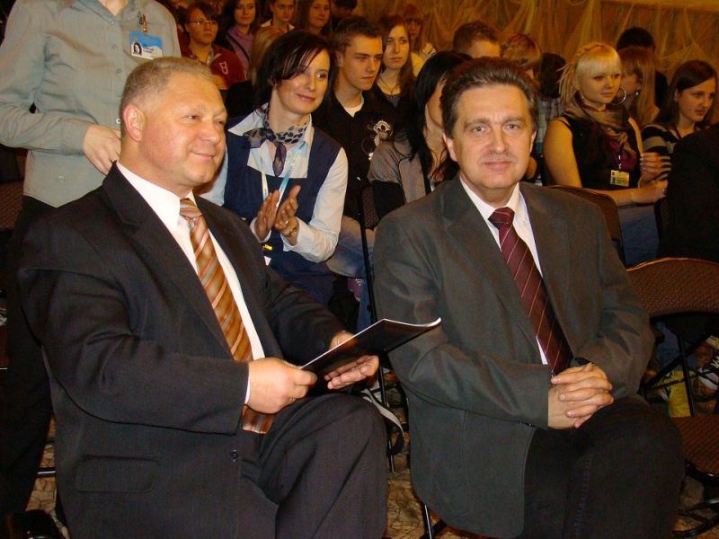 Zdjęcie w galerii na portalu naszwodzislaw.com: Lech Wałęsa pozdrawia i dziękuje wiadomości z regionu