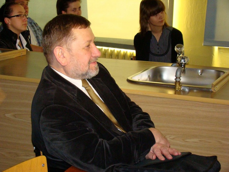 Zdjęcie w galerii na portalu naszwodzislaw.com: Lech Wałęsa pozdrawia i dziękuje wiadomości z regionu