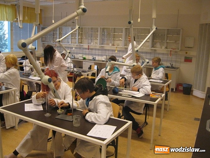 Zdjęcie w galerii na portalu naszwodzislaw.com: Uczniowie Gimnazjum nr 2 odwiedzili Finlandię wiadomości z regionu