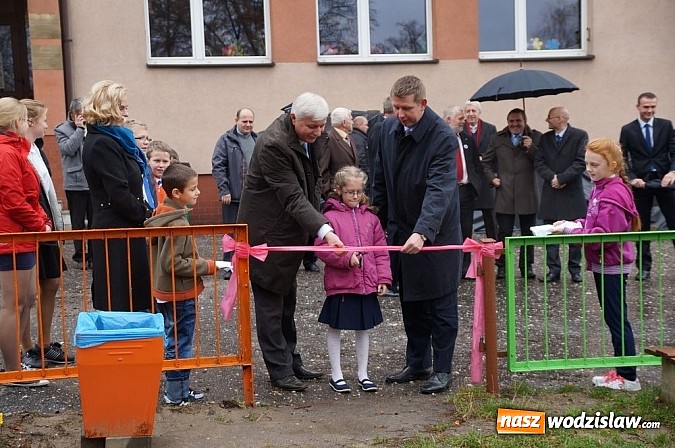 Zdjęcie w galerii na portalu naszwodzislaw.com: Mamy kolejne nowe boisko w mieście wiadomości z regionu