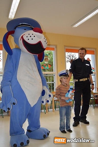 Zdjęcie w galerii na portalu naszwodzislaw.com: Sznupek odwiedził przedszkole w Mszanie wiadomości z regionu