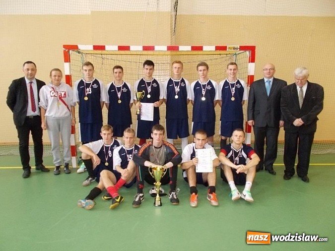 Zdjęcie w galerii na portalu naszwodzislaw.com: Zespół Szkół Zawodowych kolejny raz mistrzem Hal Cup wiadomości z regionu