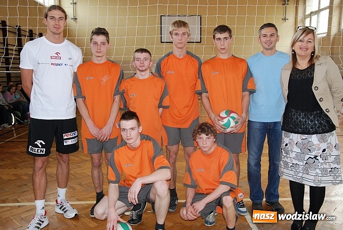 Zdjęcie w galerii na portalu naszwodzislaw.com: Mariusz Prudel spotkał się z młodzieżą ZPSWR wiadomości z regionu
