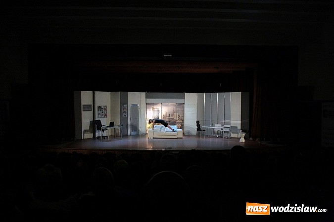 Zdjęcie w galerii na portalu naszwodzislaw.com: Single i remiksy - fotorelacja ze spektaklu wiadomości z regionu