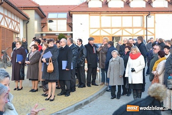 Zdjęcie w galerii na portalu naszwodzislaw.com: Uroczyście otwarto nowe obiekty na Grab&oacute;wce wiadomości z regionu