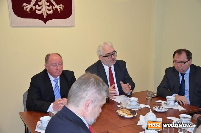 Zdjęcie w galerii na portalu naszwodzislaw.com: Dyskutowali o programie dla Odry w Starostwie Powiatowym w Wodzisławiu wiadomości z regionu