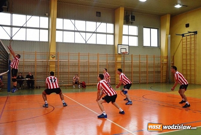 Zdjęcie w galerii na portalu naszwodzislaw.com: Znamy mistrz&oacute;w turnieju siatk&oacute;wki w Wodzisławiu wiadomości z regionu