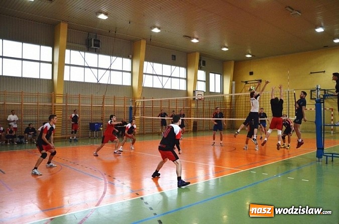 Zdjęcie w galerii na portalu naszwodzislaw.com: Znamy mistrz&oacute;w turnieju siatk&oacute;wki w Wodzisławiu wiadomości z regionu