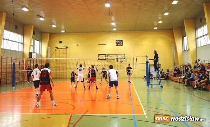 Zdjęcie w galerii na portalu naszwodzislaw.com: Znamy mistrz&oacute;w turnieju siatk&oacute;wki w Wodzisławiu wiadomości z regionu