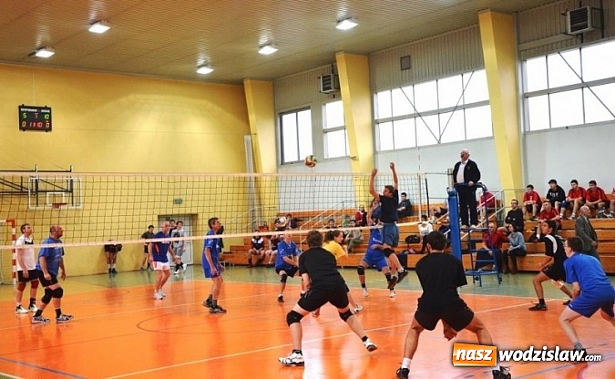 Zdjęcie w galerii na portalu naszwodzislaw.com: Znamy mistrz&oacute;w turnieju siatk&oacute;wki w Wodzisławiu wiadomości z regionu