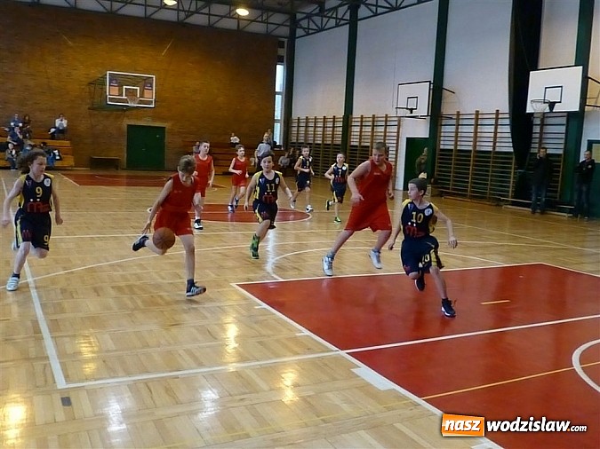 Zdjęcie w galerii na portalu naszwodzislaw.com: MKS Wodzisław Śląski na turnieju minikoszyk&oacute;wki wiadomości z regionu
