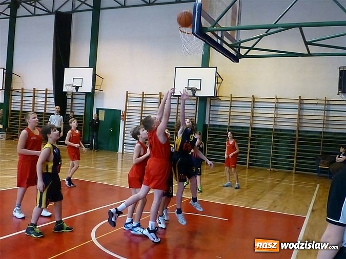 Zdjęcie w galerii na portalu naszwodzislaw.com: MKS Wodzisław Śląski na turnieju minikoszyk&oacute;wki wiadomości z regionu