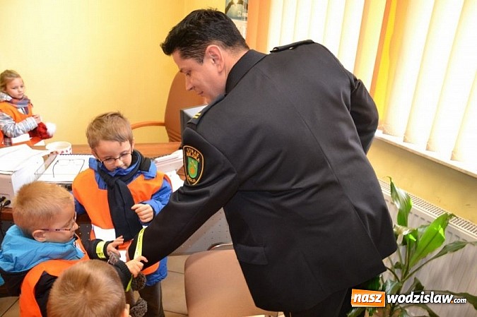 Zdjęcie w galerii na portalu naszwodzislaw.com: Przedszkolaki poznały pracę funkcjonariuszy SM wiadomości z regionu
