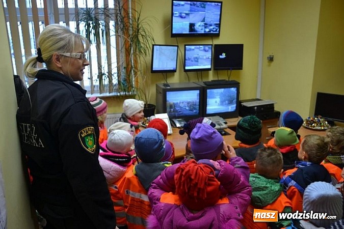 Zdjęcie w galerii na portalu naszwodzislaw.com: Przedszkolaki poznały pracę funkcjonariuszy SM wiadomości z regionu