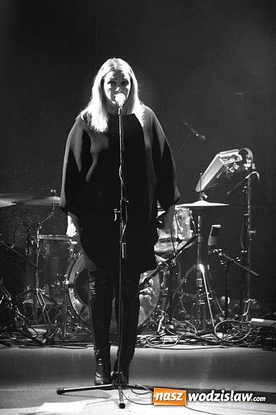 Zdjęcie w galerii na portalu naszwodzislaw.com: Kasia Nosowska wystąpiła w WCK wiadomości z regionu