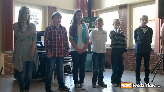 Zdjęcie w galerii na portalu naszwodzislaw.com: Szkolny Dzień Życzliwości wiadomości z regionu