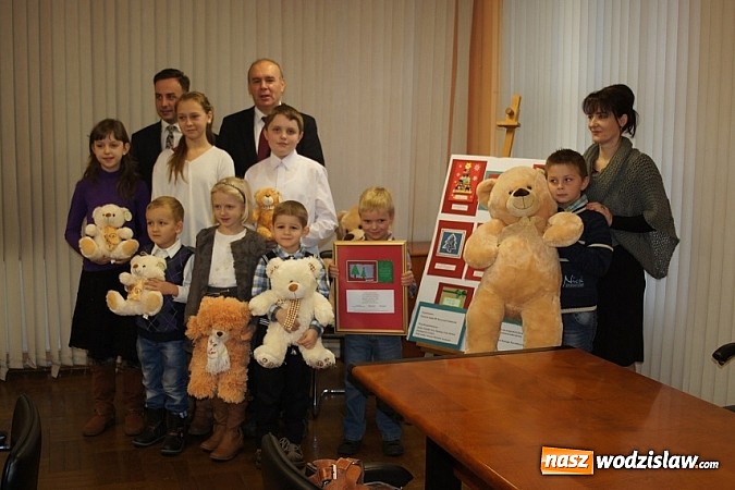 Zdjęcie w galerii na portalu naszwodzislaw.com: Wybrano najpiękniejsze kartki świąteczne wiadomości z regionu