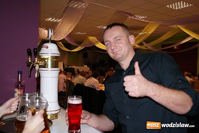 Zdjęcie w galerii na portalu naszwodzislaw.com: Teściowe zaszalały - fotorelacja z niezapomnianej biesiady w Połomi wiadomości z regionu