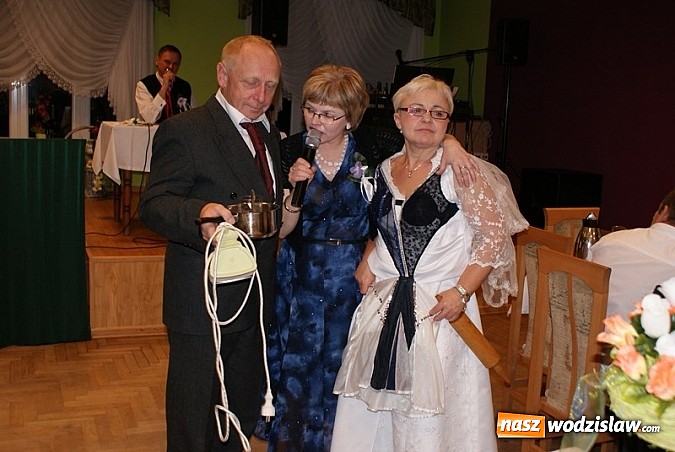 Zdjęcie w galerii na portalu naszwodzislaw.com: Teściowe zaszalały - fotorelacja z niezapomnianej biesiady w Połomi wiadomości z regionu