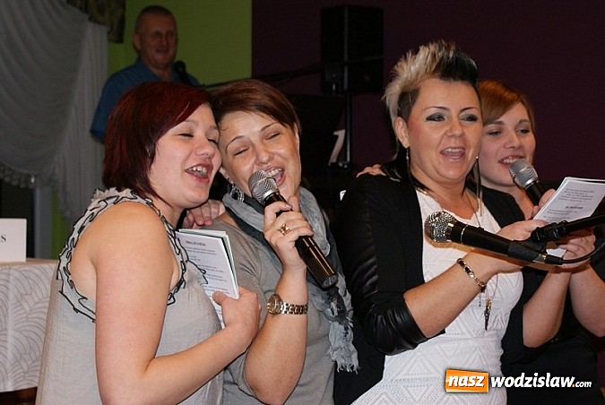 Zdjęcie w galerii na portalu naszwodzislaw.com: Teściowe zaszalały - fotorelacja z niezapomnianej biesiady w Połomi wiadomości z regionu