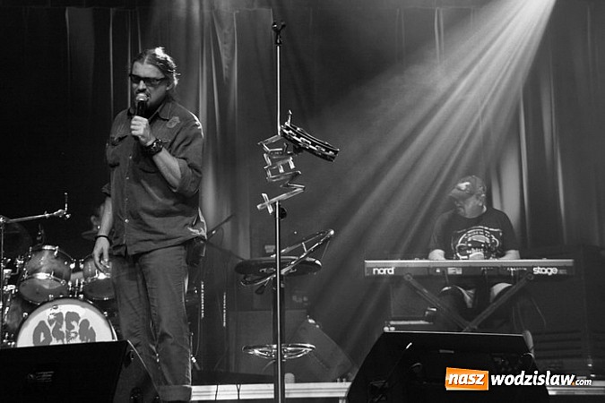 Zdjęcie w galerii na portalu naszwodzislaw.com: Dżem zaśpiewał w RCK Feniks - zobacz zdjęcia wiadomości z regionu