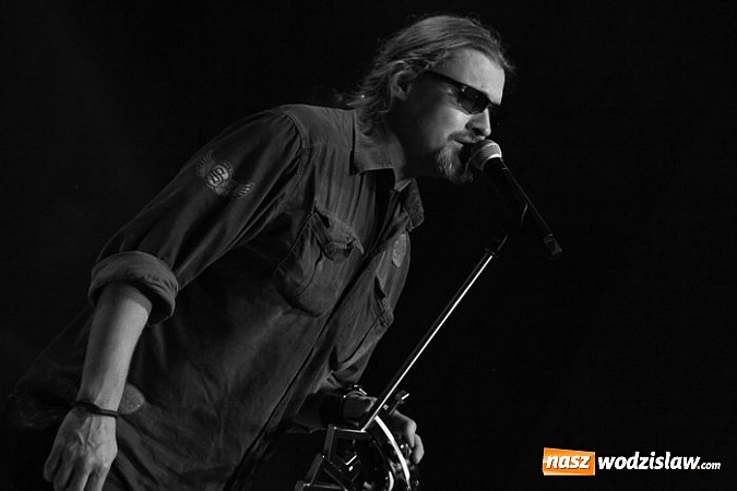 Zdjęcie w galerii na portalu naszwodzislaw.com: Dżem zaśpiewał w RCK Feniks - zobacz zdjęcia wiadomości z regionu