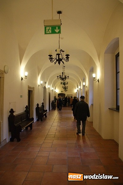 Zdjęcie w galerii na portalu naszwodzislaw.com: Jarmark Adwentowy w Starym Opactwie wiadomości z regionu