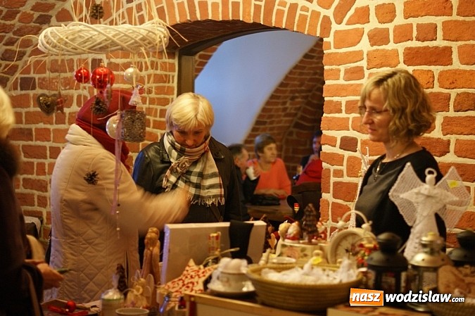 Zdjęcie w galerii na portalu naszwodzislaw.com: Jarmark Adwentowy w Starym Opactwie wiadomości z regionu